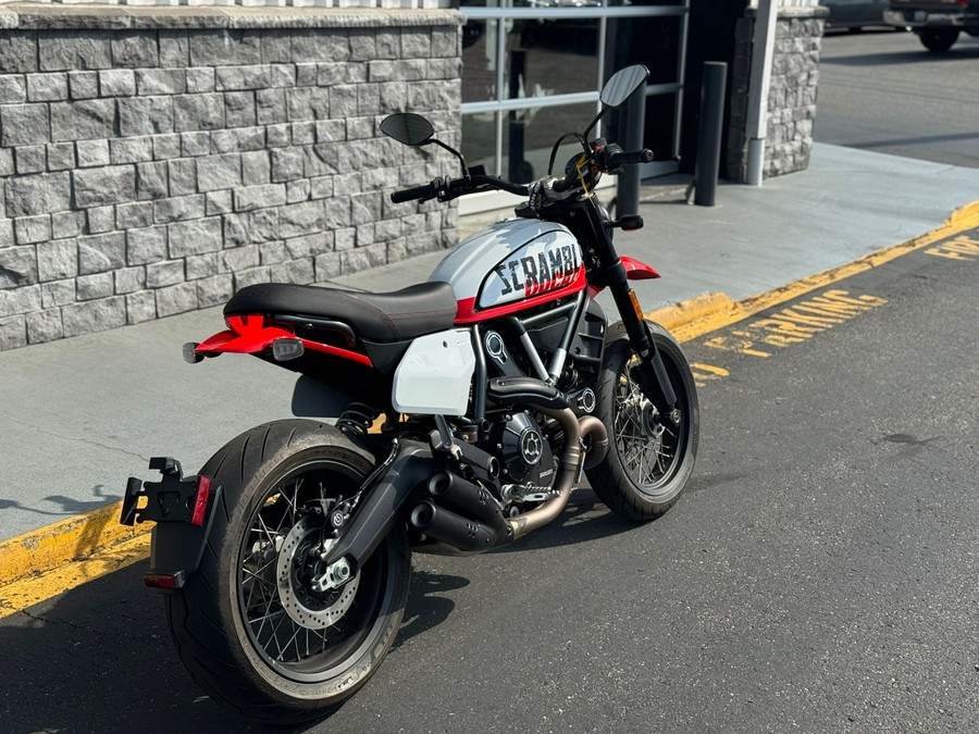2022 Ducati Scrambler Urban Motard