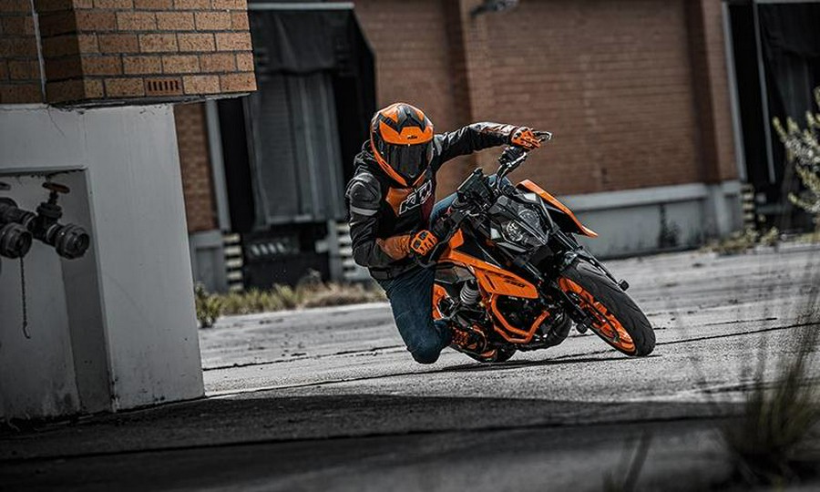 2025 KTM 390 Duke