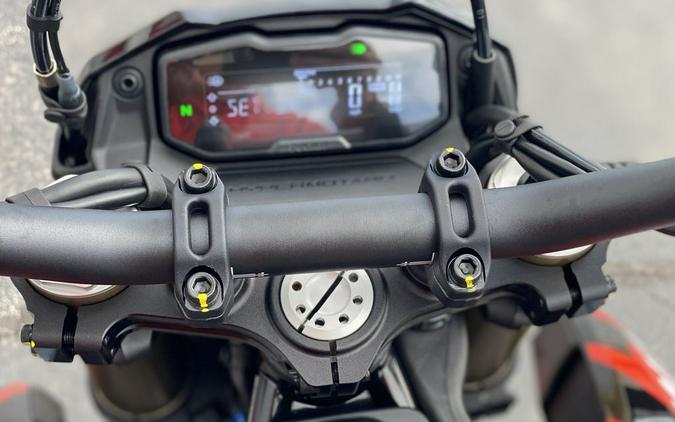 2026 Ducati Hypermotard 698 Mono RVE Graffiti - 004712
