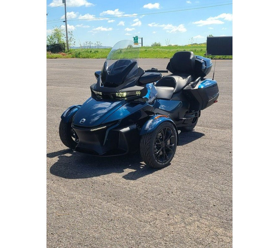 2023 Can-Am® SPYDER RT LTD 1330 SE6