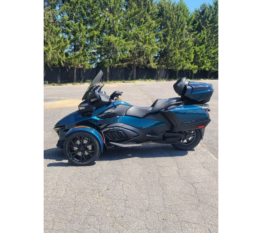 2023 Can-Am® SPYDER RT LTD 1330 SE6