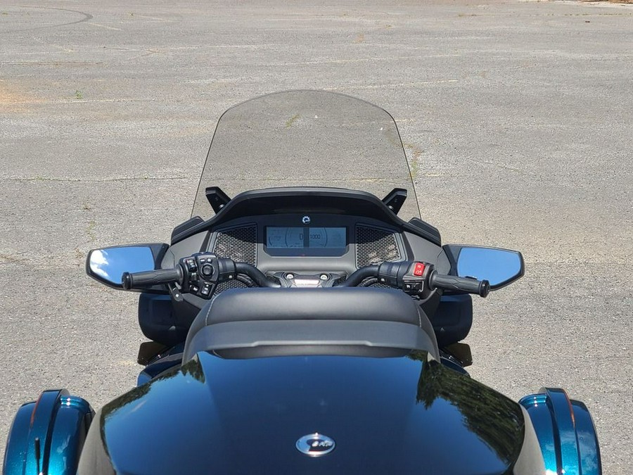 2023 Can-Am® SPYDER RT LTD 1330 SE6