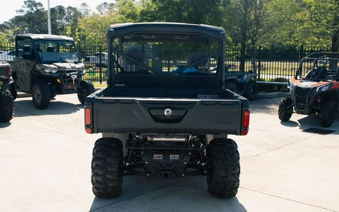 2025 Can-Am® Defender XT HD9