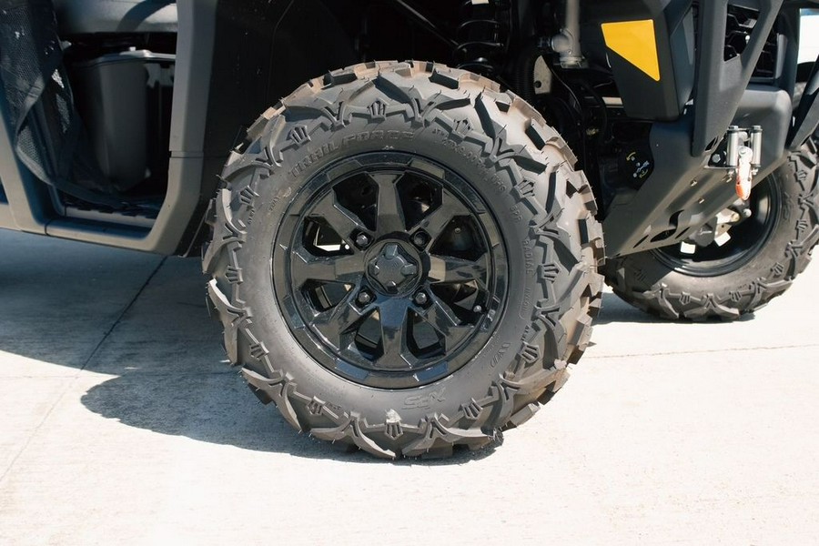 2025 Can-Am® Defender XT HD9
