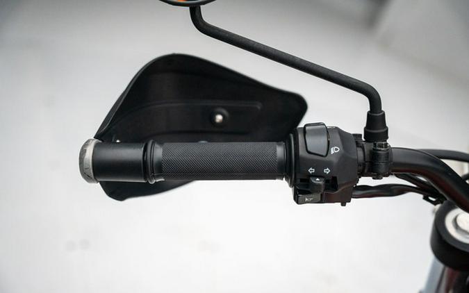 2023 Royal Enfield Scram 411 White Flame