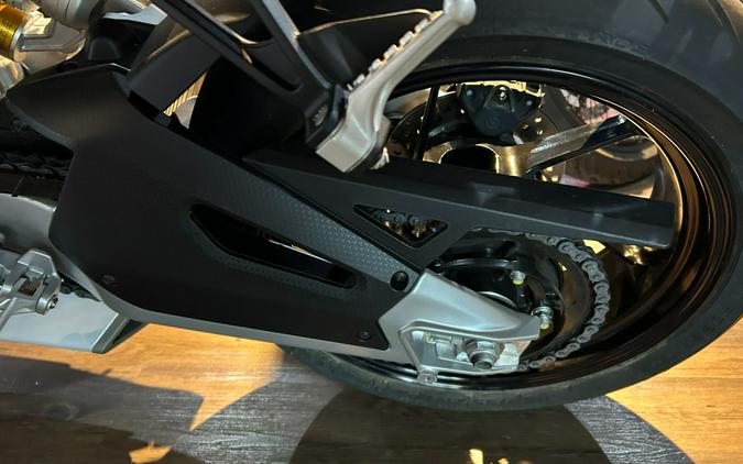 2026 Aprilia RS 660 Factory