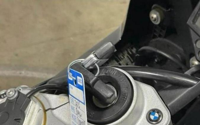 2016 BMW S 1000 RR Black Storm Metallic / Racing Red