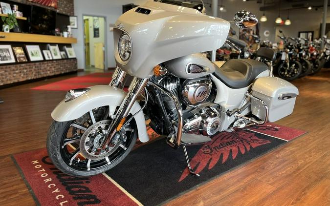 2022 Indian Motorcycle® Chieftain® Limited Silver Quartz Metallic