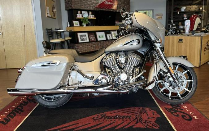 2022 Indian Motorcycle® Chieftain® Limited Silver Quartz Metallic