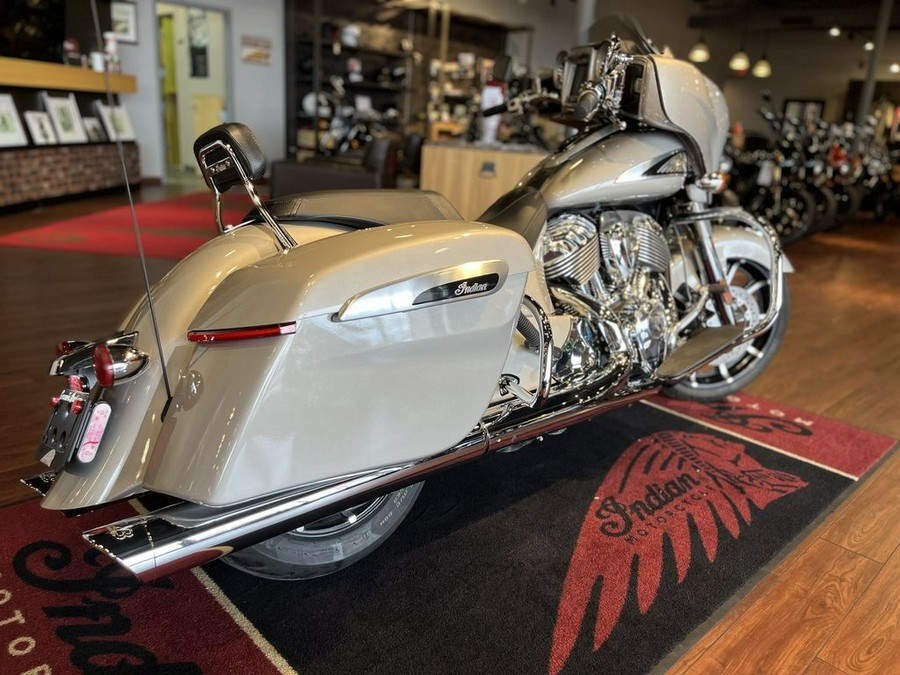 2022 Indian Motorcycle® Chieftain® Limited Silver Quartz Metallic