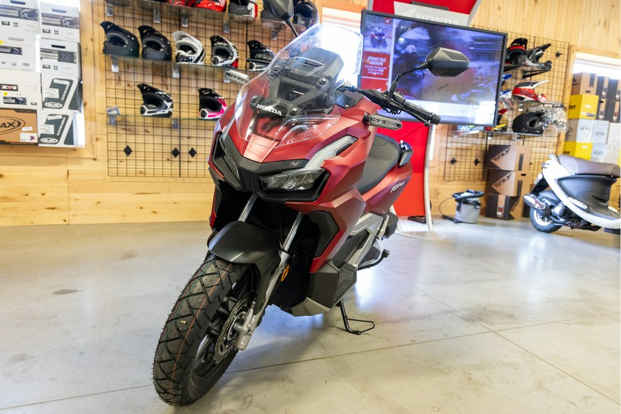 2024 Honda ADV 160 SCOOTER - RED METALLIC