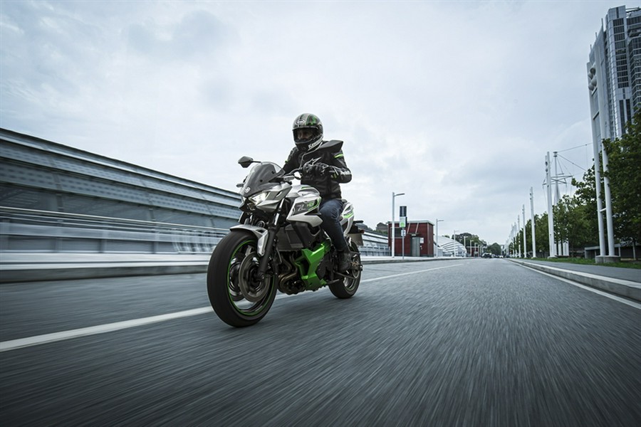 2024 Kawasaki Z7 Hybrid ABS