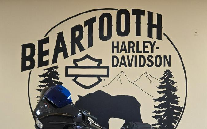 2026 Harley-Davidson® Street Glide® Midnight Ember Chrome Trim