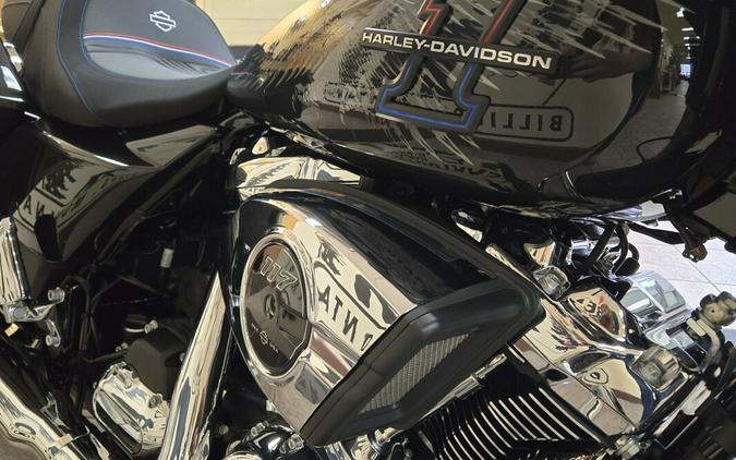 2026 Harley-Davidson® Street Glide® Midnight Ember Chrome Trim