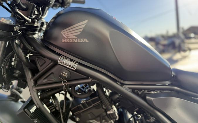 2026 Honda Rebel 300 E-Clutch Matte Black Metallic