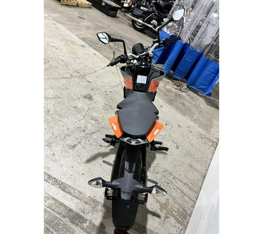 2023 KTM 200 Duke