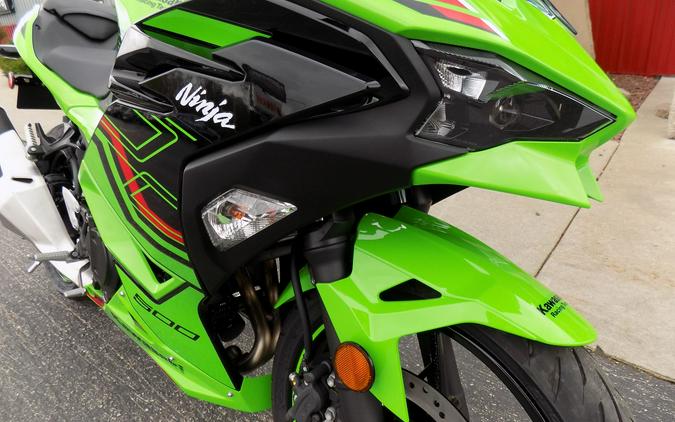 2024 Kawasaki Ninja 500 KRT Edition