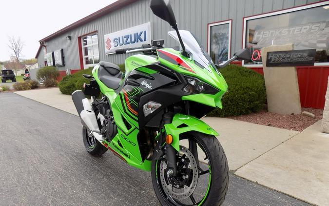 2024 Kawasaki Ninja 500 KRT Edition