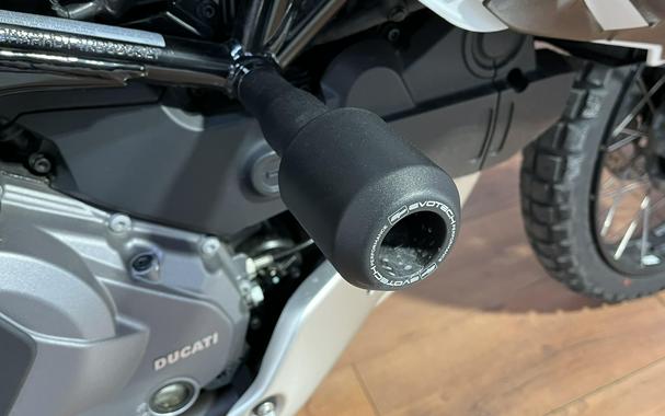 2024 Ducati DESERT X