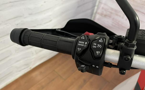 2024 Ducati DESERT X