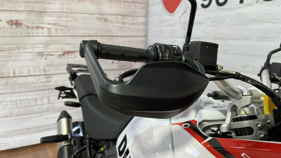 2024 Ducati DESERT X