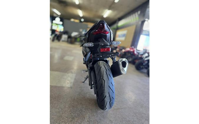 2026 Ninja® ZX™-6R Base - Kawasaki