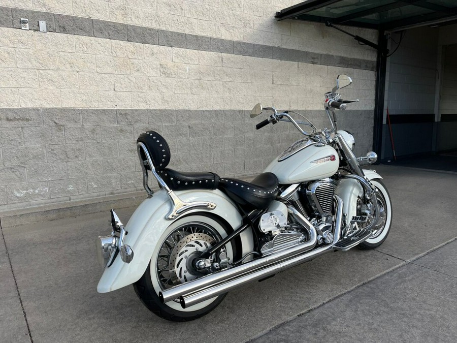 2000 Yamaha 1600 Road Star Millennium Edition