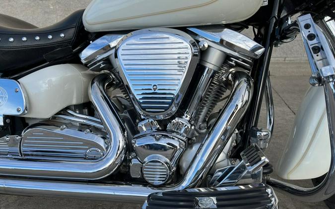 2000 Yamaha 1600 Road Star Millennium Edition