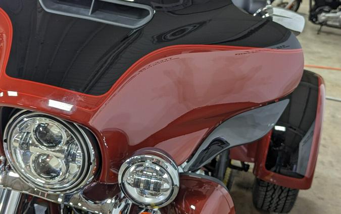 2024 Harley-Davidson Tri Glide Ultra Red Rock / Vivid Black