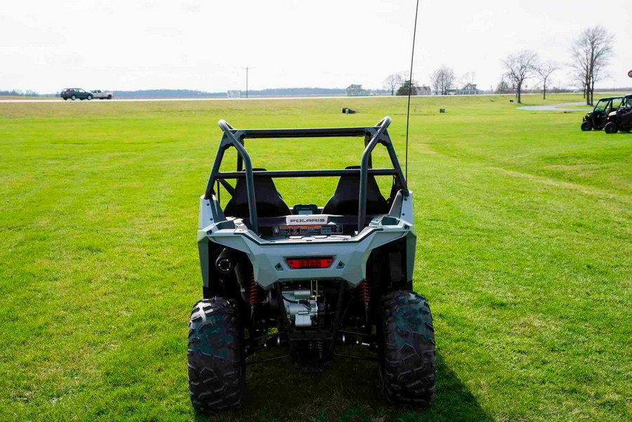 2024 Polaris RZR 200 EFI