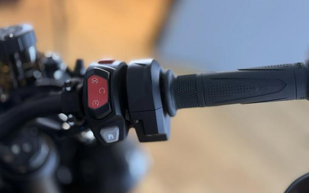 2025 Triumph Street Triple 765 RS