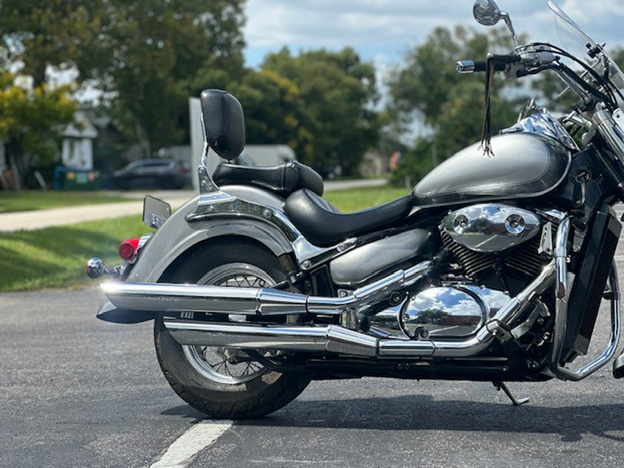 2002 Suzuki intruder 805 VERY LOW MILES (CLASSIC CRUISER)