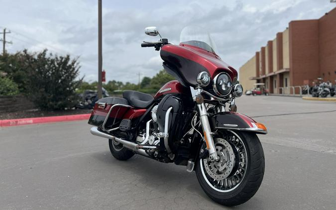 2012 Harley-Davidson® FLHTK Electra Glide® Ultra Limited EMBR RED/MERLOT 693268