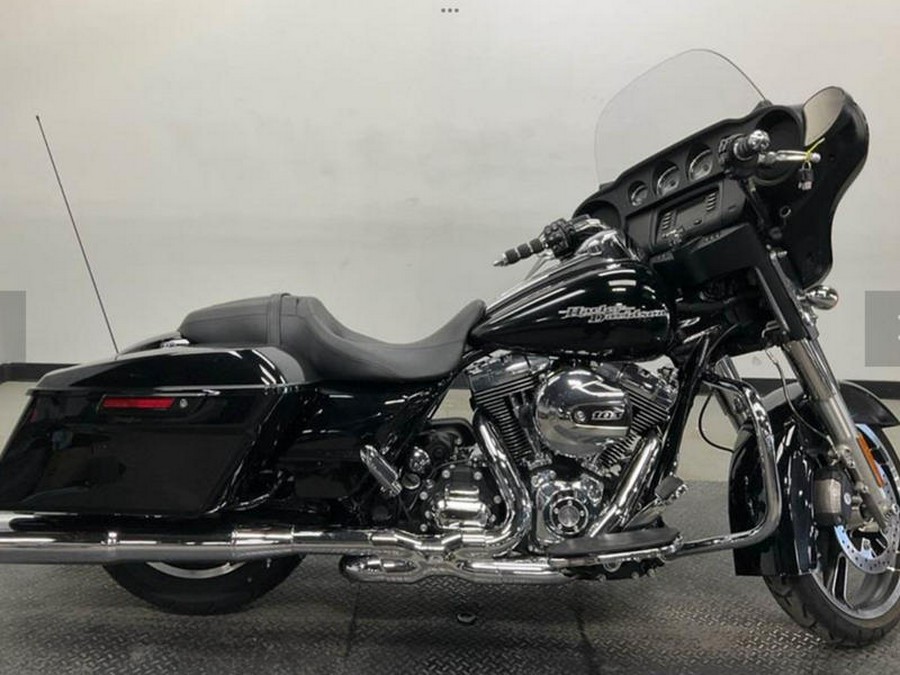 2015 Harley-Davidson® FLHX - Street Glide®