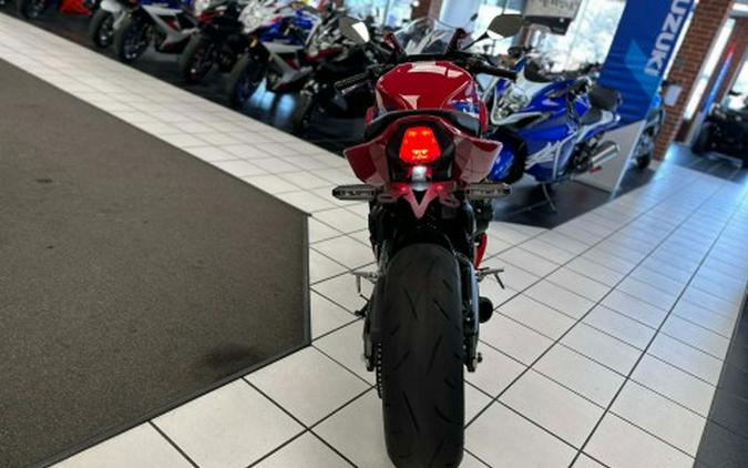 2025 Honda CBR650R E-Clutch