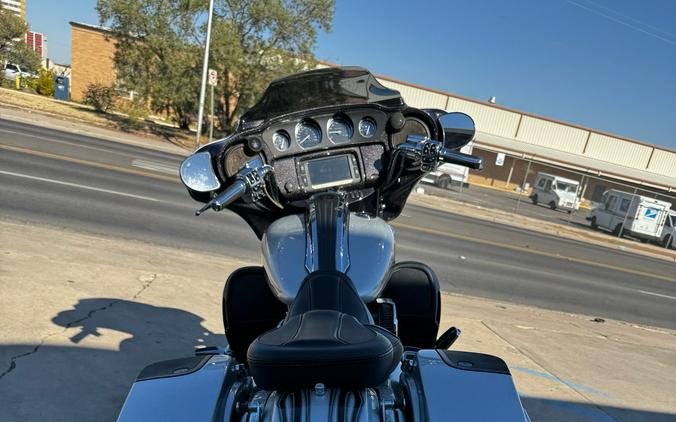 2015 Harley-Davidson CVO™ Street Glide®