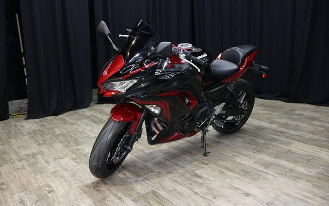 2021 Kawasaki Ninja 650 ABS Metallic Spark Black/Metallic Imper