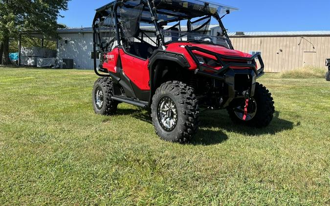 2024 Honda Pioneer 1000-5 Deluxe