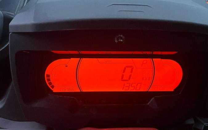 2022 Can-Am Defender MAX