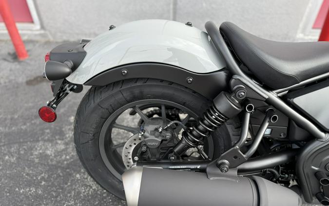 2026 Honda Rebel 300 E-Clutch Pearl Smoky Gray