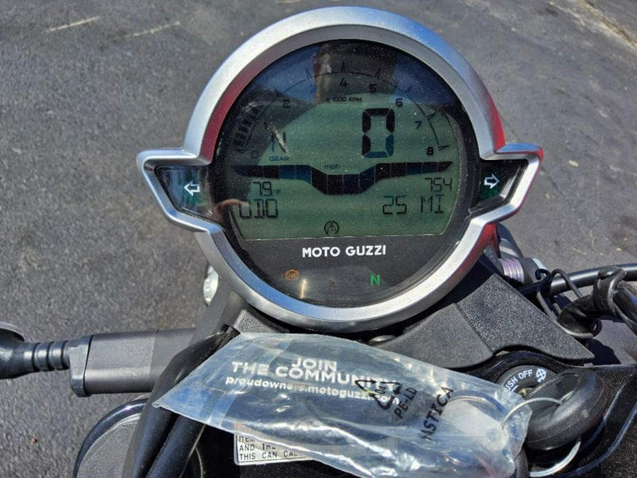 2023 Moto Guzzi V9 Bobber Special Edition