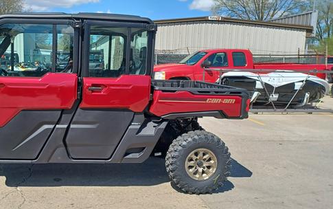 2024 Can-Am™ Defender MAX Limited HD10