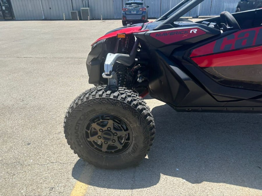 2024 Can-Am™ Maverick R X