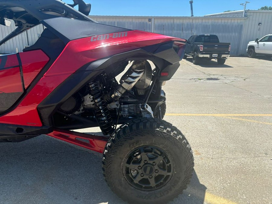 2024 Can-Am™ Maverick R X