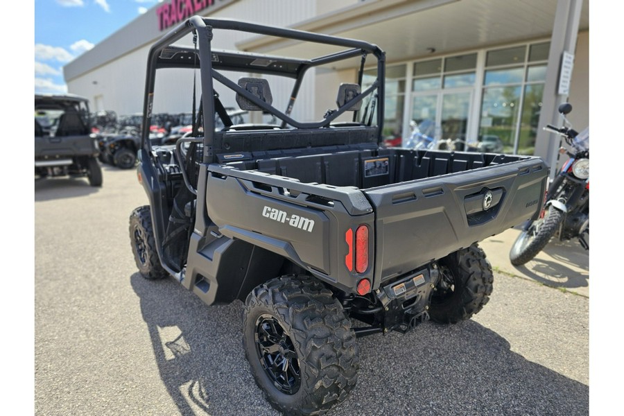 2022 Can-Am DEFENDER DPS HD7