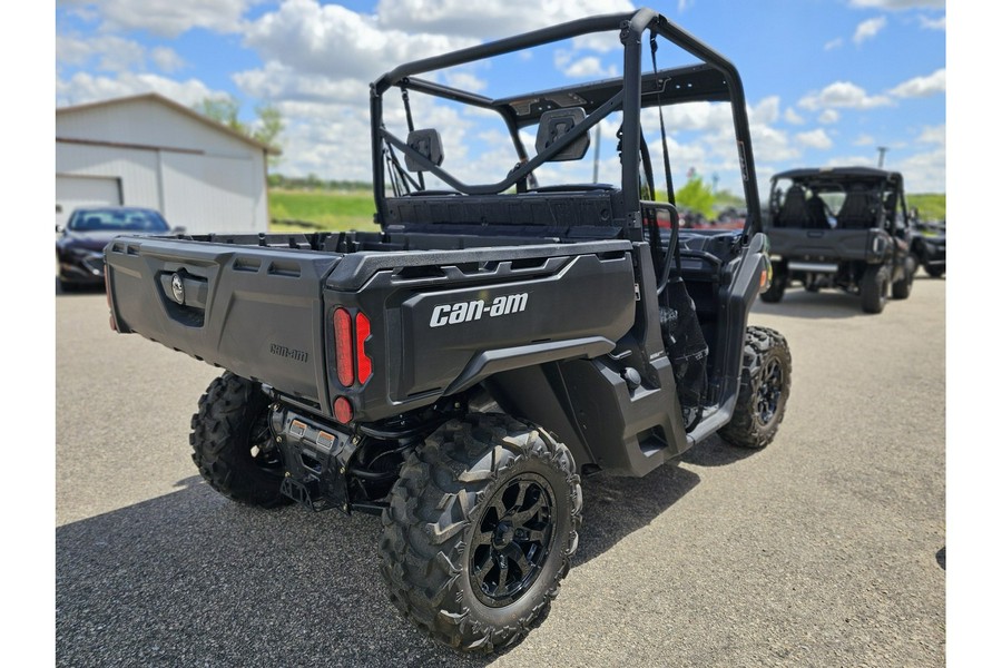 2022 Can-Am DEFENDER DPS HD7