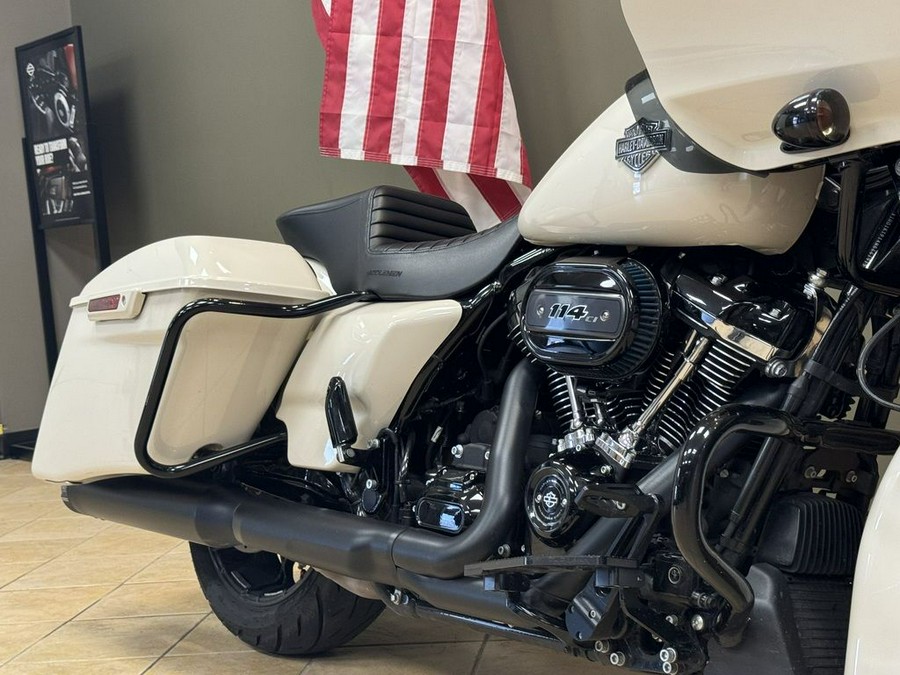 2022 Harley-Davidson Road Glide® Special