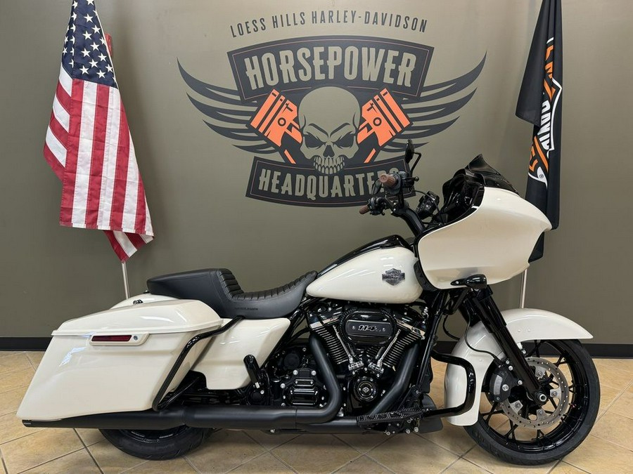 2022 Harley-Davidson Road Glide® Special