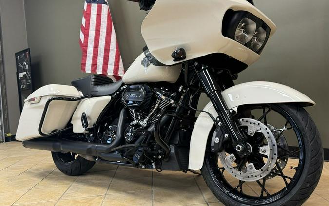 2022 Harley-Davidson Road Glide® Special