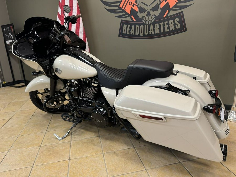 2022 Harley-Davidson Road Glide® Special